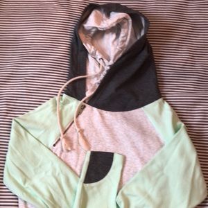 Mindy Mae’s ampersand ave doublehood M